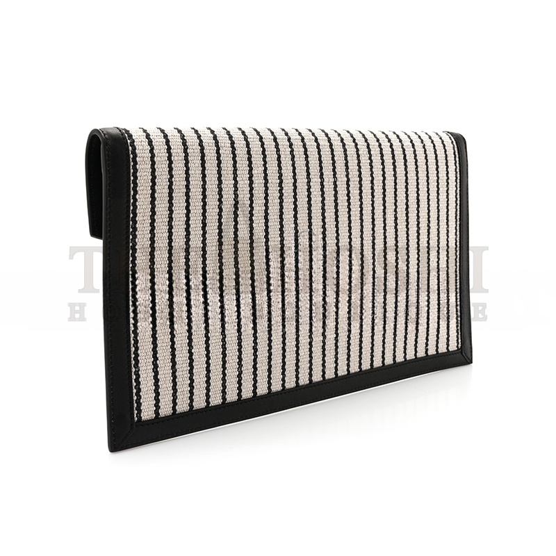 Y51 UPTOWN POUCH IN CANVAS AND SMOOTH LEATHER 565739554238 (27*16*2cm) Master Quality